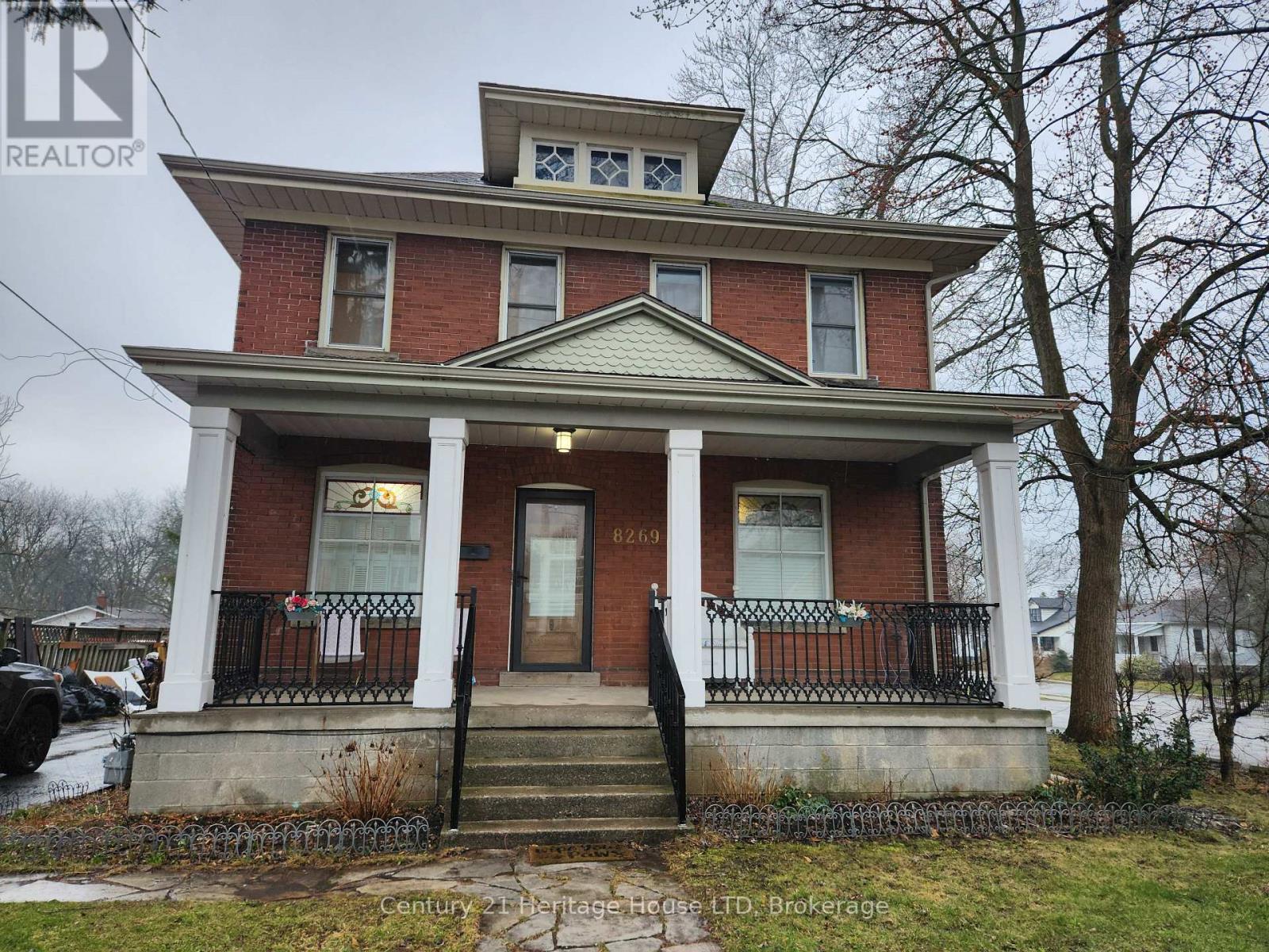 8269 WILLOUGHBY DRIVE, Niagara Falls, Ontario