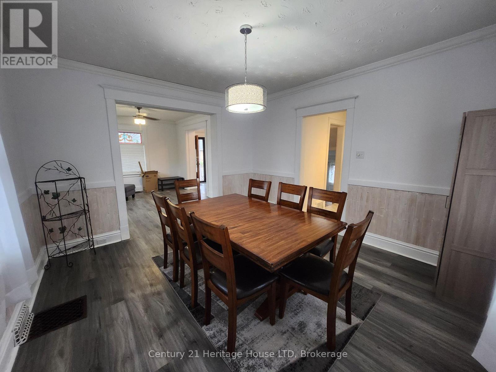 8269 Willoughby Drive, Niagara Falls, Ontario  L2G 6X4 - Photo 10 - X12932778