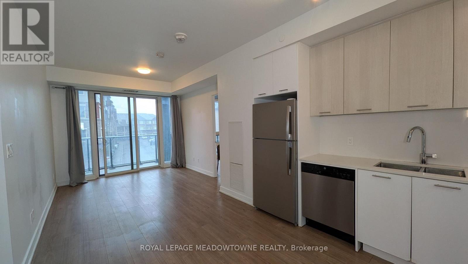 201 - 180 Veterans Drive, Brampton, Ontario  L7A 0B6 - Photo 10 - W12884700