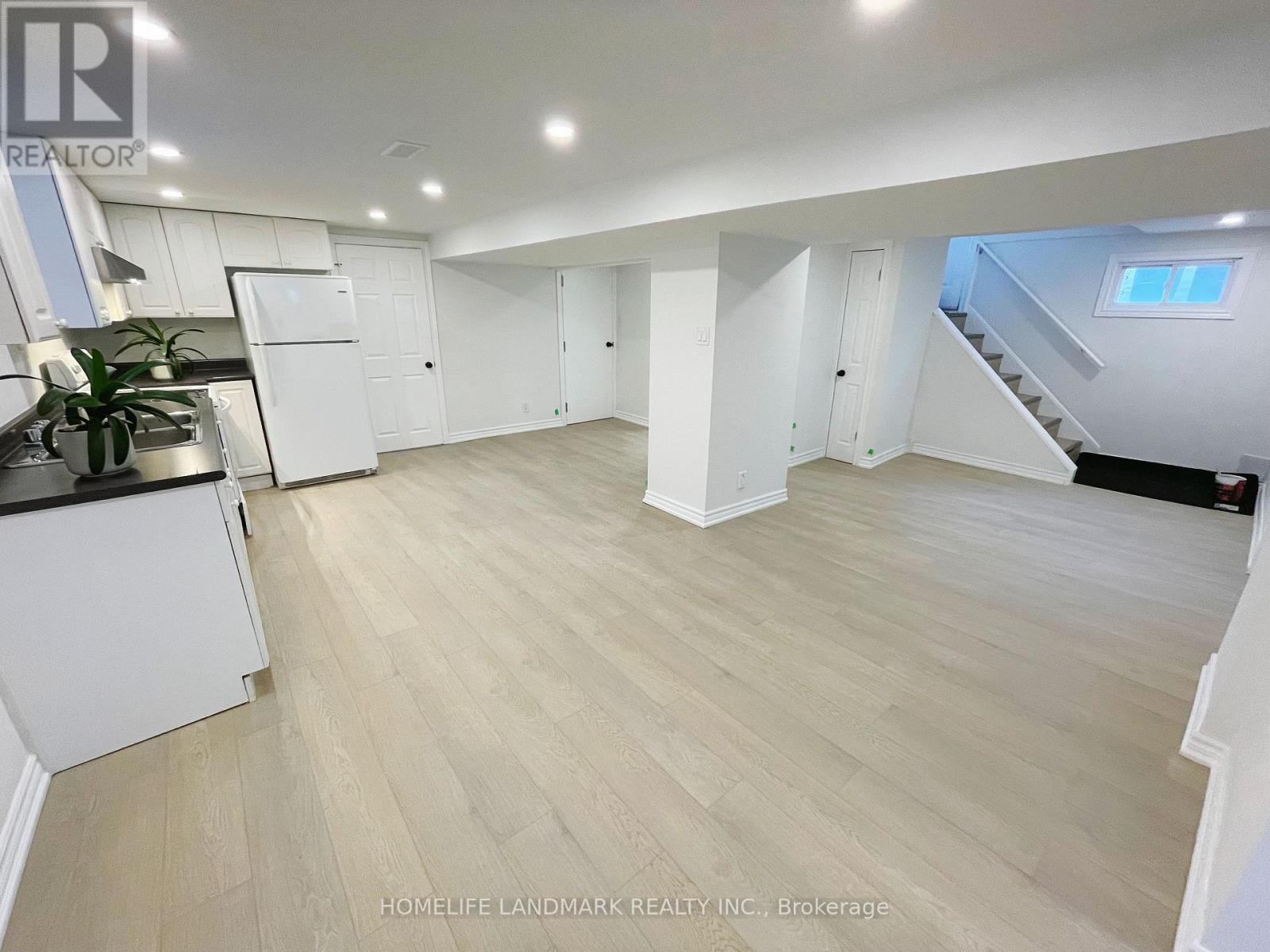 Lower - 81 Celestine Drive, Toronto, Ontario  M9R 3N6 - Photo 16 - W12932782