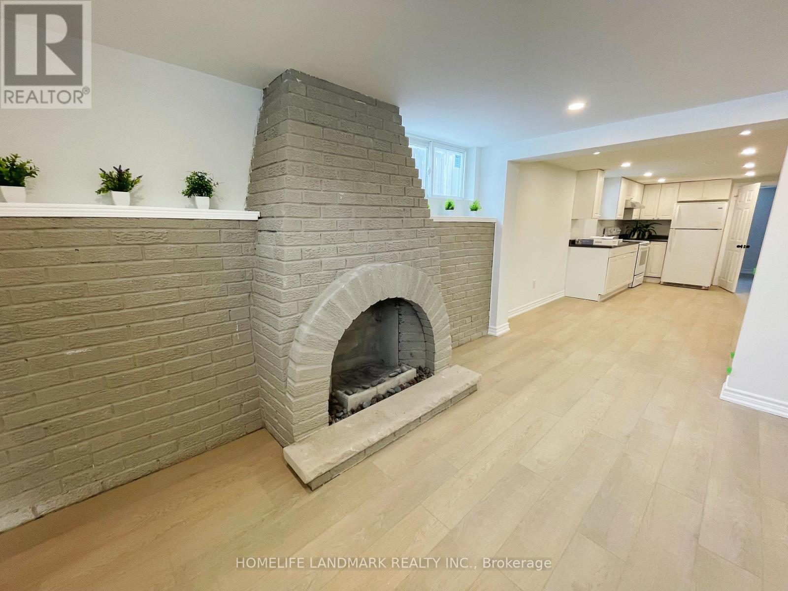 Lower - 81 Celestine Drive, Toronto, Ontario  M9R 3N6 - Photo 4 - W12932782