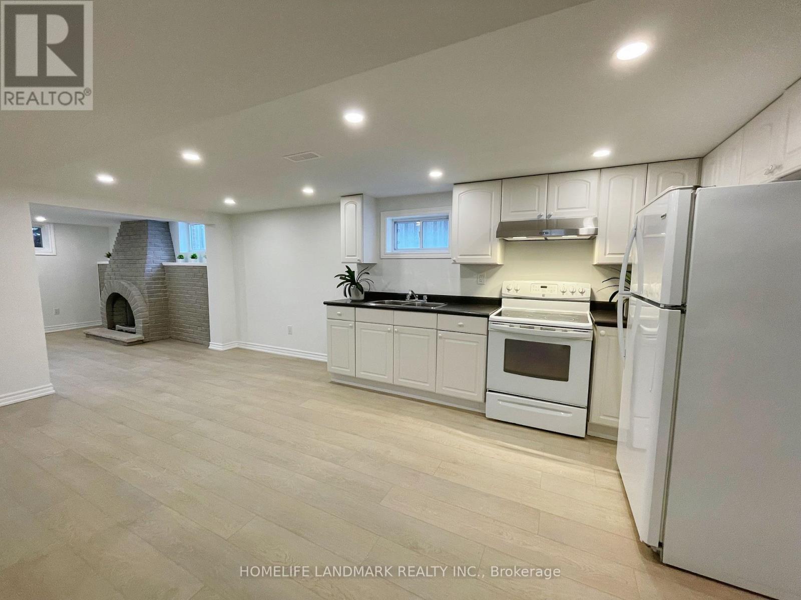 Lower - 81 Celestine Drive, Toronto, Ontario  M9R 3N6 - Photo 7 - W12932782