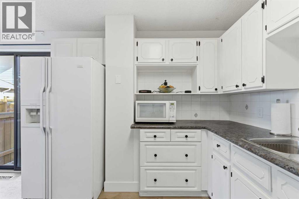 91 Deerfield Drive SE, Calgary, Alberta  T2J 6T9 - Photo 16 - A2263400