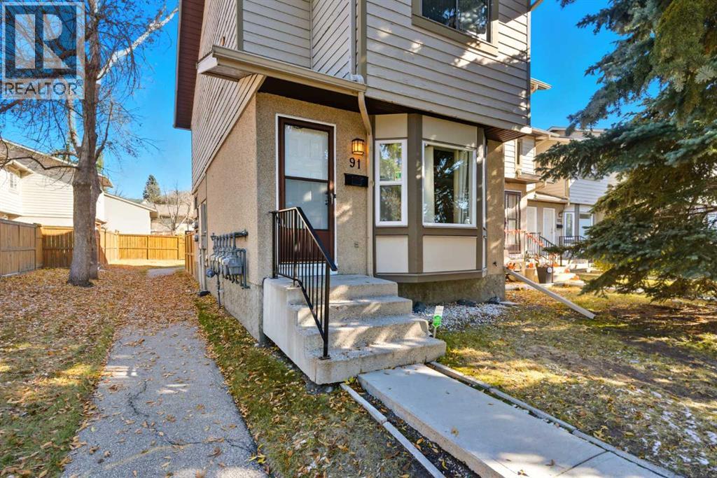 91 Deerfield Drive SE, Calgary, Alberta  T2J 6T9 - Photo 2 - A2263400