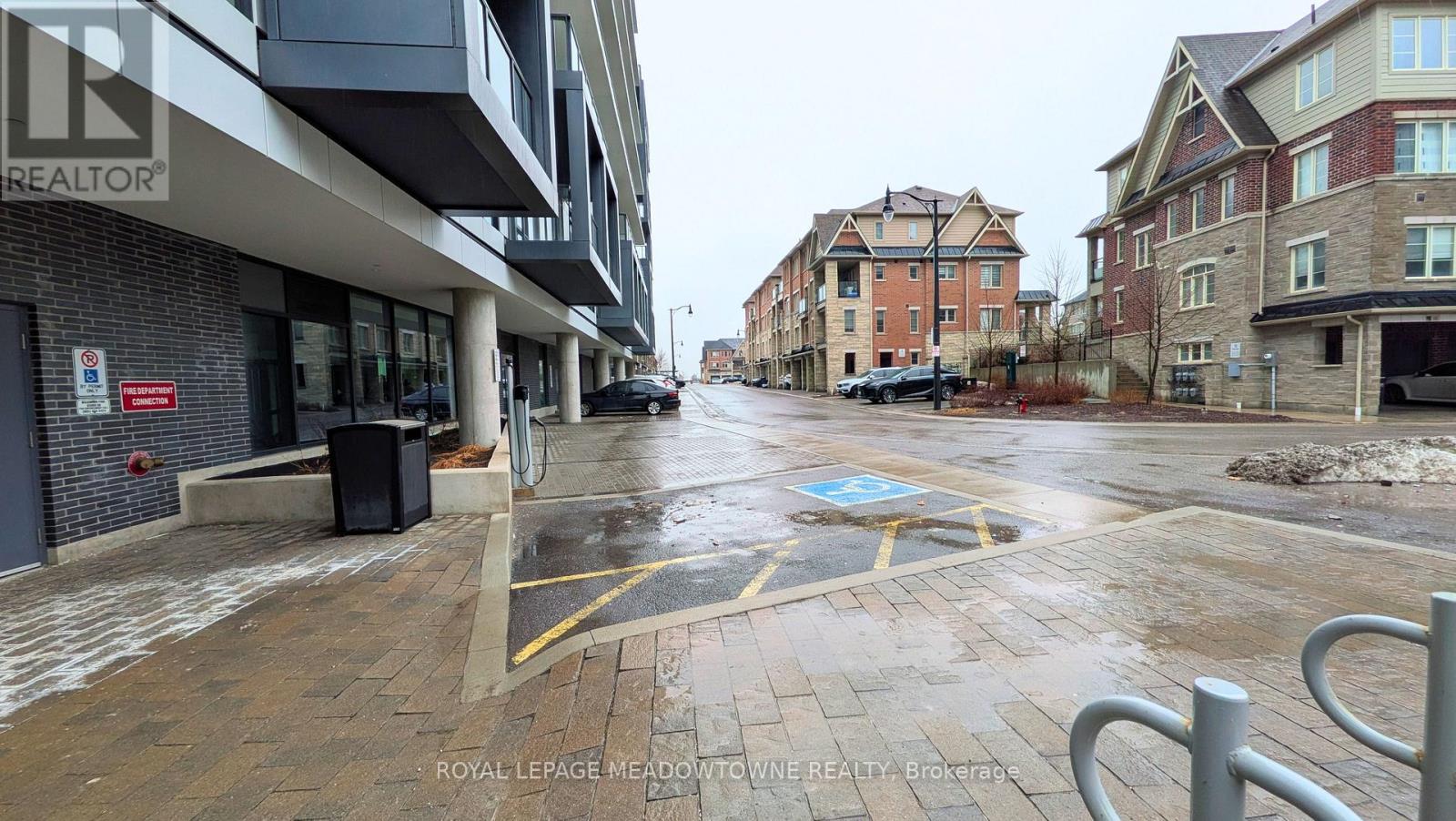 201 - 180 Veterans Drive, Brampton, Ontario  L7A 0B6 - Photo 21 - W12884700