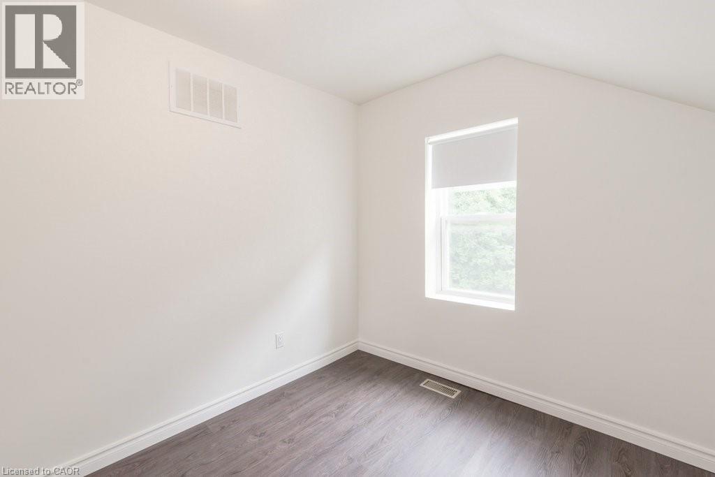 8 Roslin Avenue S Unit# A, Waterloo, Ontario  N2L 2G5 - Photo 19 - 40815921