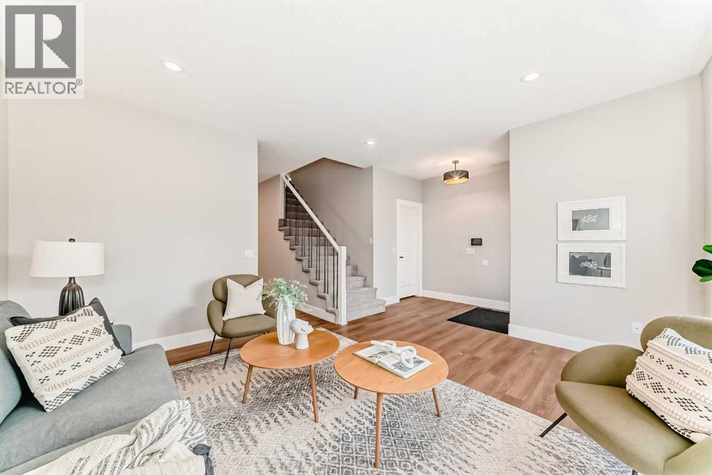 722 53 Avenue SW, Calgary, Alberta  T2V 0C3 - Photo 4 - A2297275