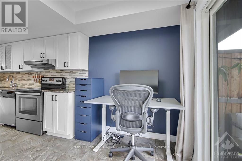38 - 112 Bluestone Private, Ottawa, Ontario  K4A 0X7 - Photo 5 - X12932792