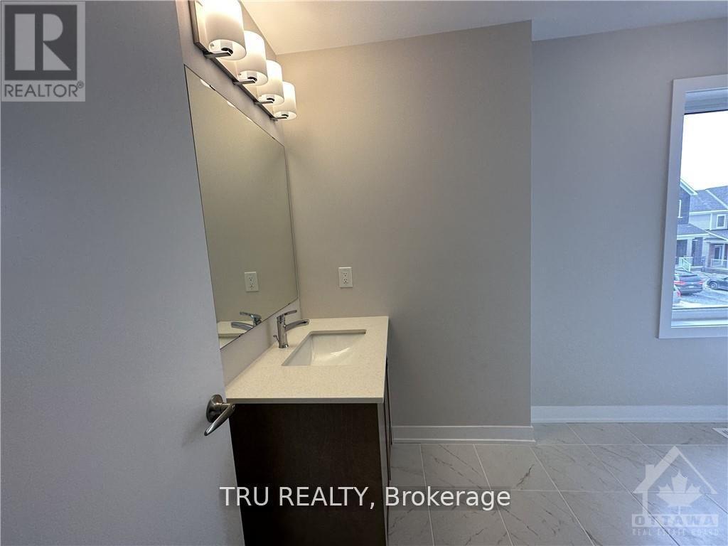 720 Eminence Street, Ottawa, Ontario  K2J 6X6 - Photo 8 - X12932794