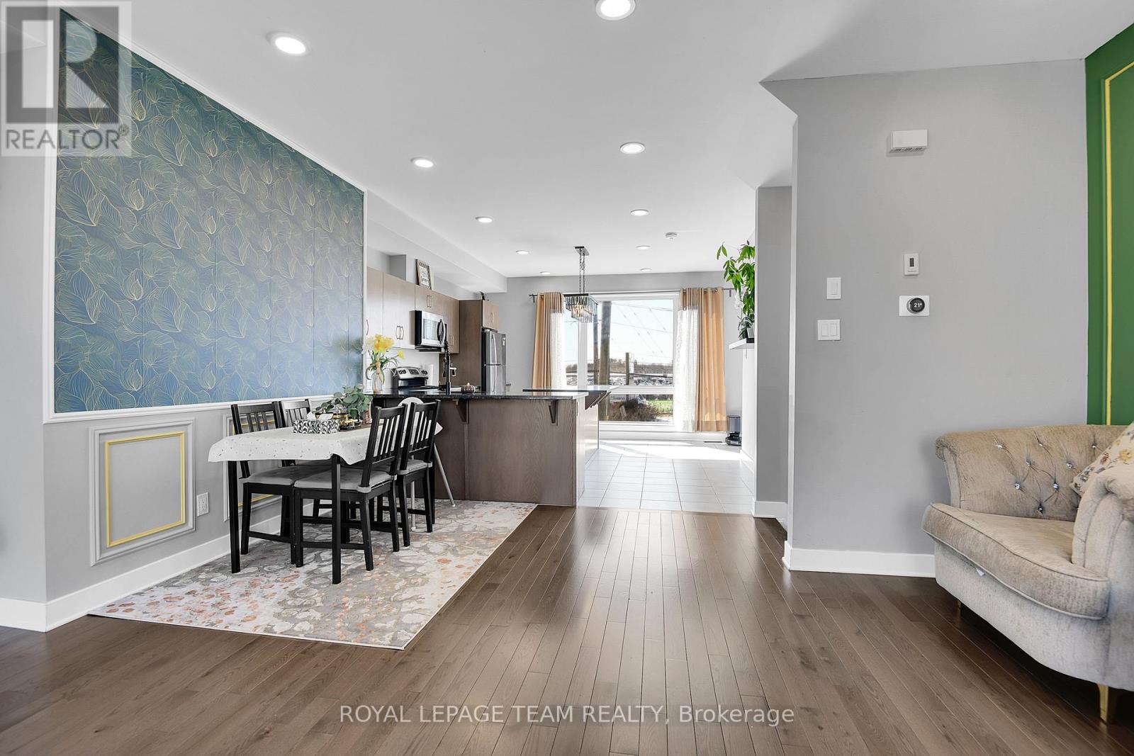 412 Terravita Private, Ottawa, Ontario  K1V 2R9 - Photo 10 - X12932796