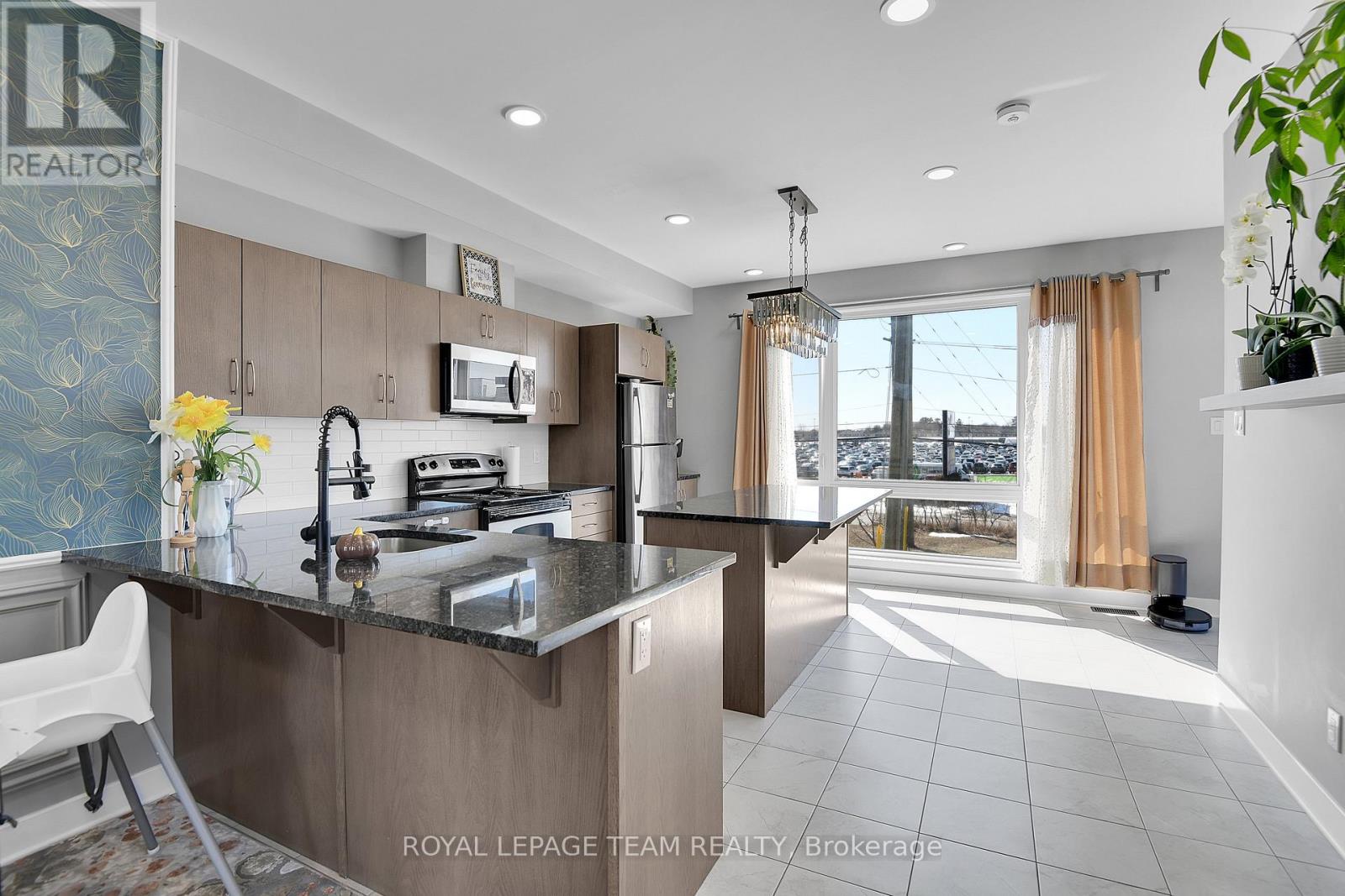 412 Terravita Private, Ottawa, Ontario  K1V 2R9 - Photo 13 - X12932796