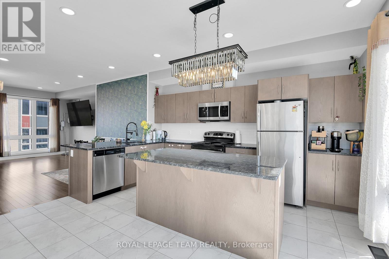 412 Terravita Private, Ottawa, Ontario  K1V 2R9 - Photo 14 - X12932796