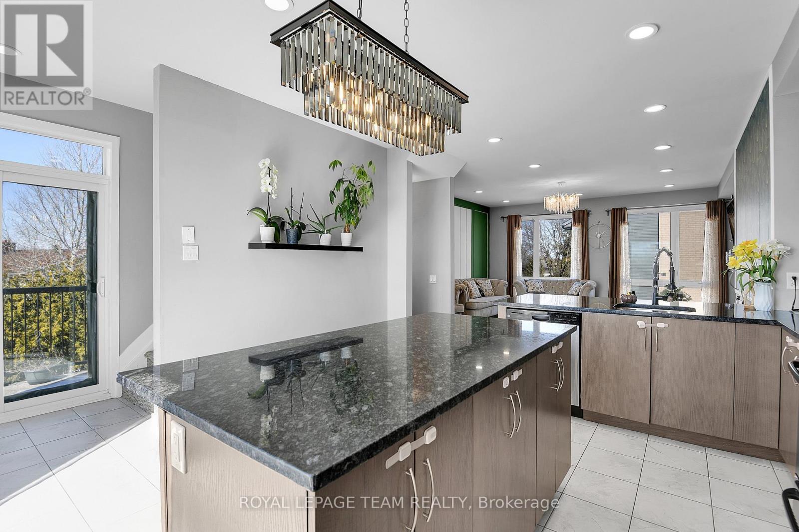 412 Terravita Private, Ottawa, Ontario  K1V 2R9 - Photo 17 - X12932796