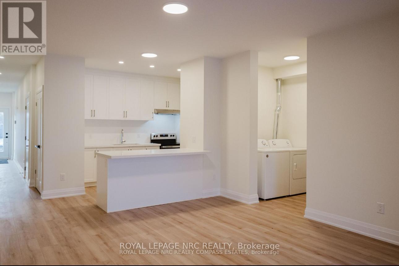 103b - 103 Southworth Street N, Welland, Ontario  L3B 1Y7 - Photo 4 - X12932790