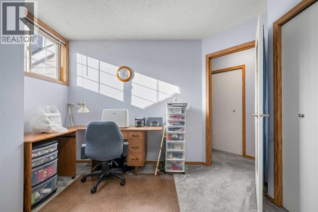 147 Somervale Park SW, Calgary, Alberta  T2Y 3J4 - Photo 21 - A2276473