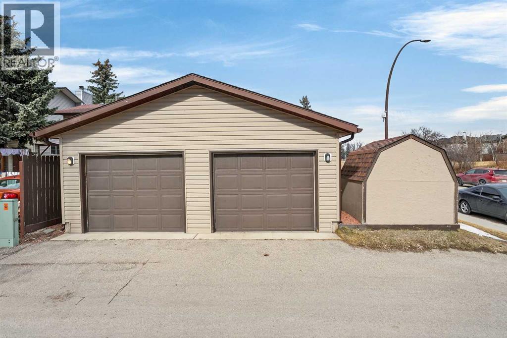 59 Taraglen Court NE, Calgary, Alberta  T3J 2M7 - Photo 8 - A2296094