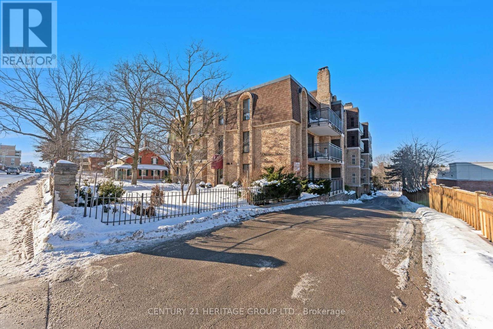 Ph 1 - 15390 Yonge Street, Aurora, Ontario  L4G 1N8 - Photo 4 - N12789574