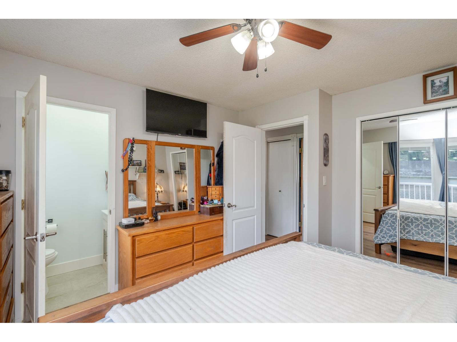 3924 205b Street, Langley, British Columbia  V3A 2B3 - Photo 14 - R3095047