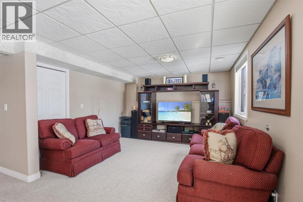 58 Lewis Close, Red Deer, Alberta  T4R 3E4 - Photo 16 - A2289308