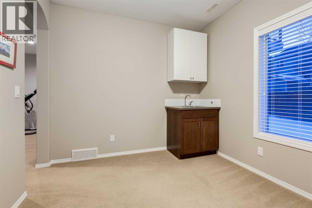 154 Aspen Hills Way Sw, Calgary, Alberta  T3H 0G8 - Photo 36 - A2294272