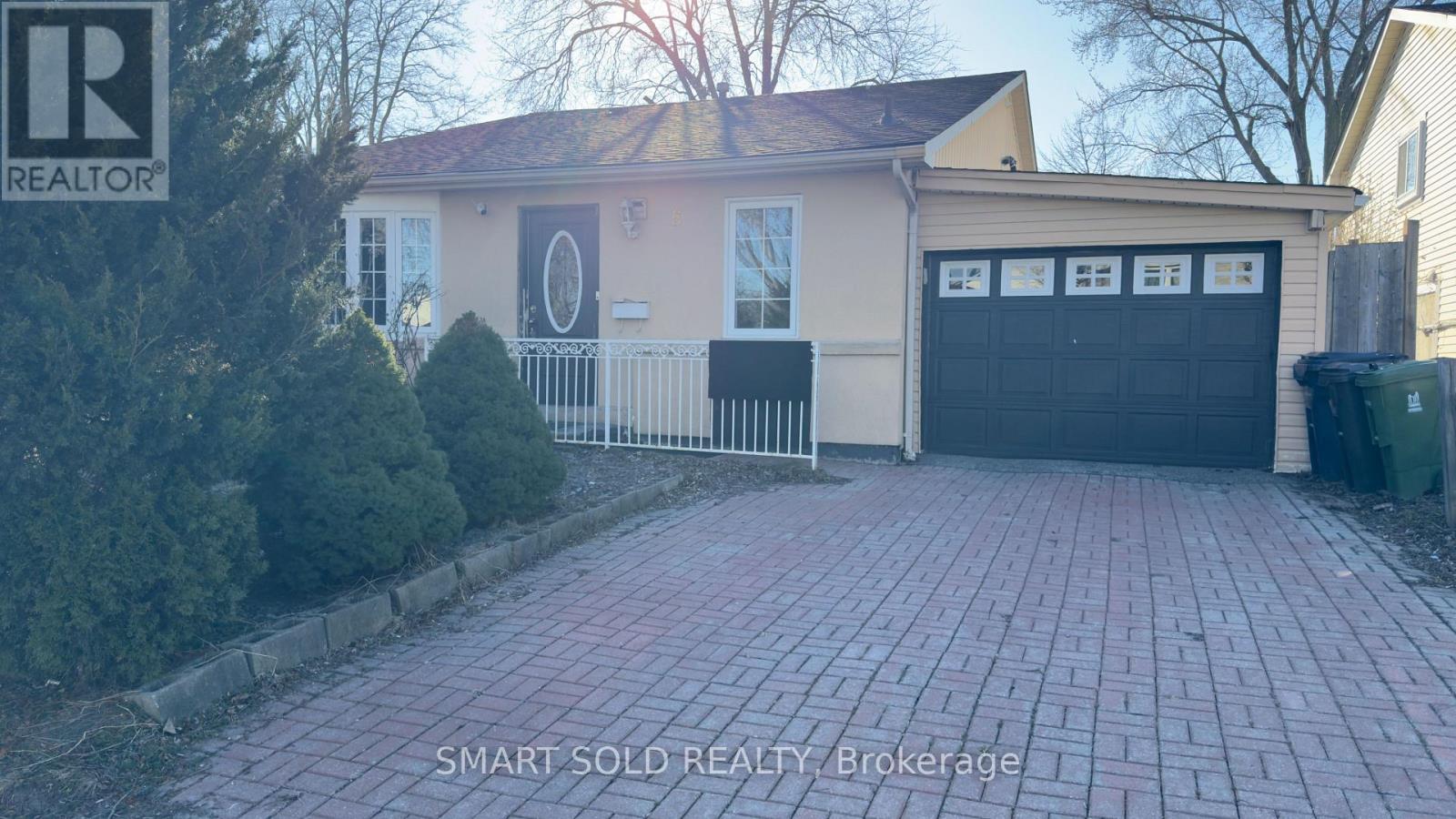 5 HORSELEY HILL DRIVE E, Toronto, Ontario