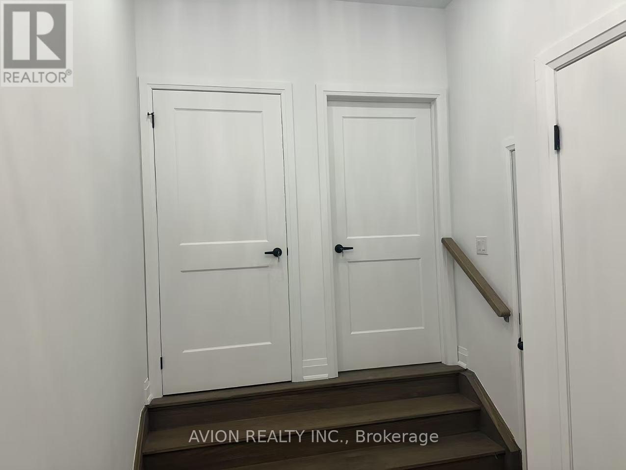 Main/basement - 15 Persica Street, Richmond Hill, Ontario  L4E 1L3 - Photo 2 - N12932804