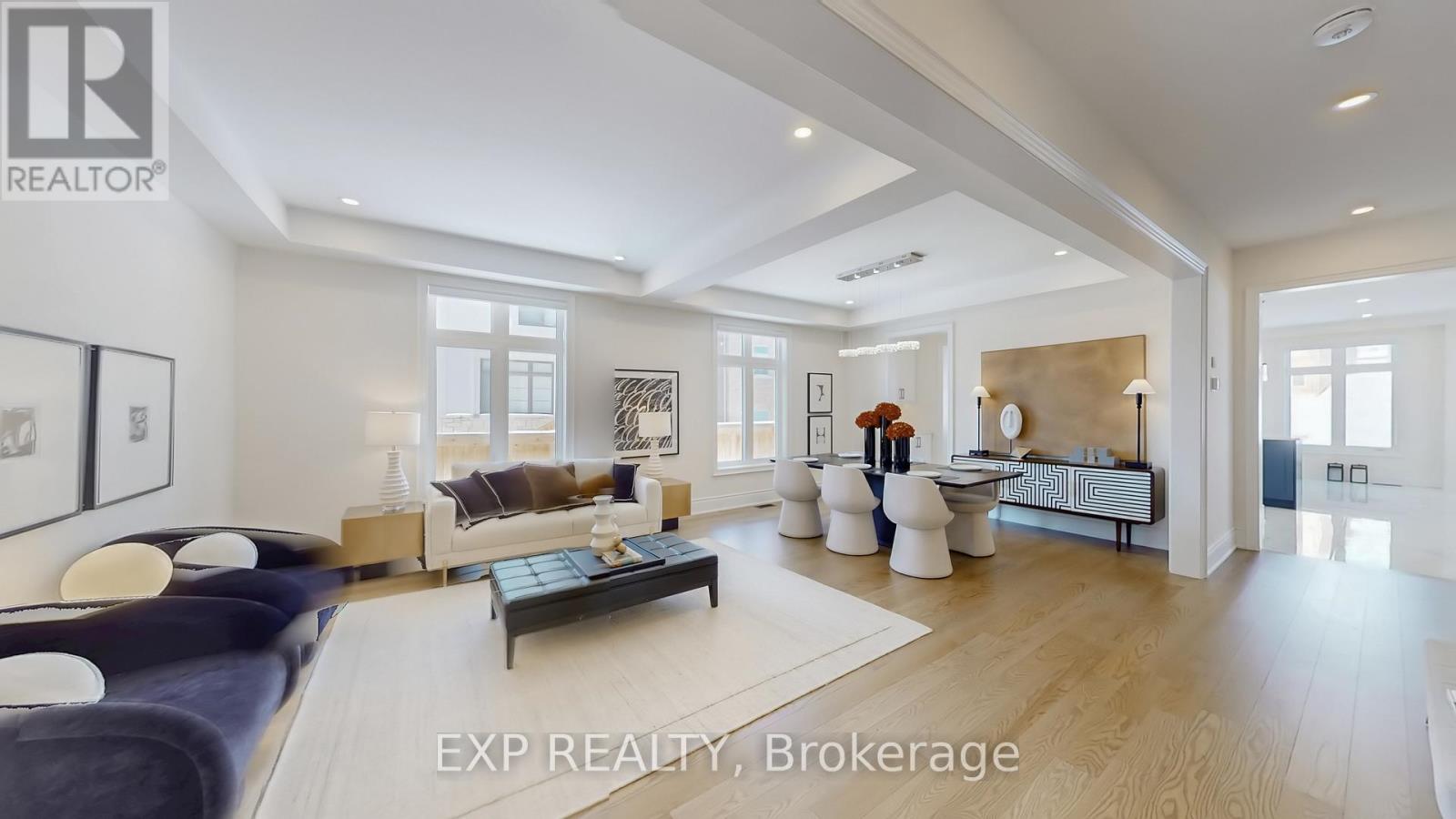 21 Fair Winds Lane, East Gwillimbury, Ontario  L9N 0V5 - Photo 3 - N12932820