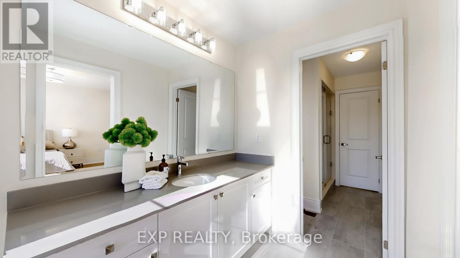 21 Fair Winds Lane, East Gwillimbury, Ontario  L9N 0V5 - Photo 35 - N12932820