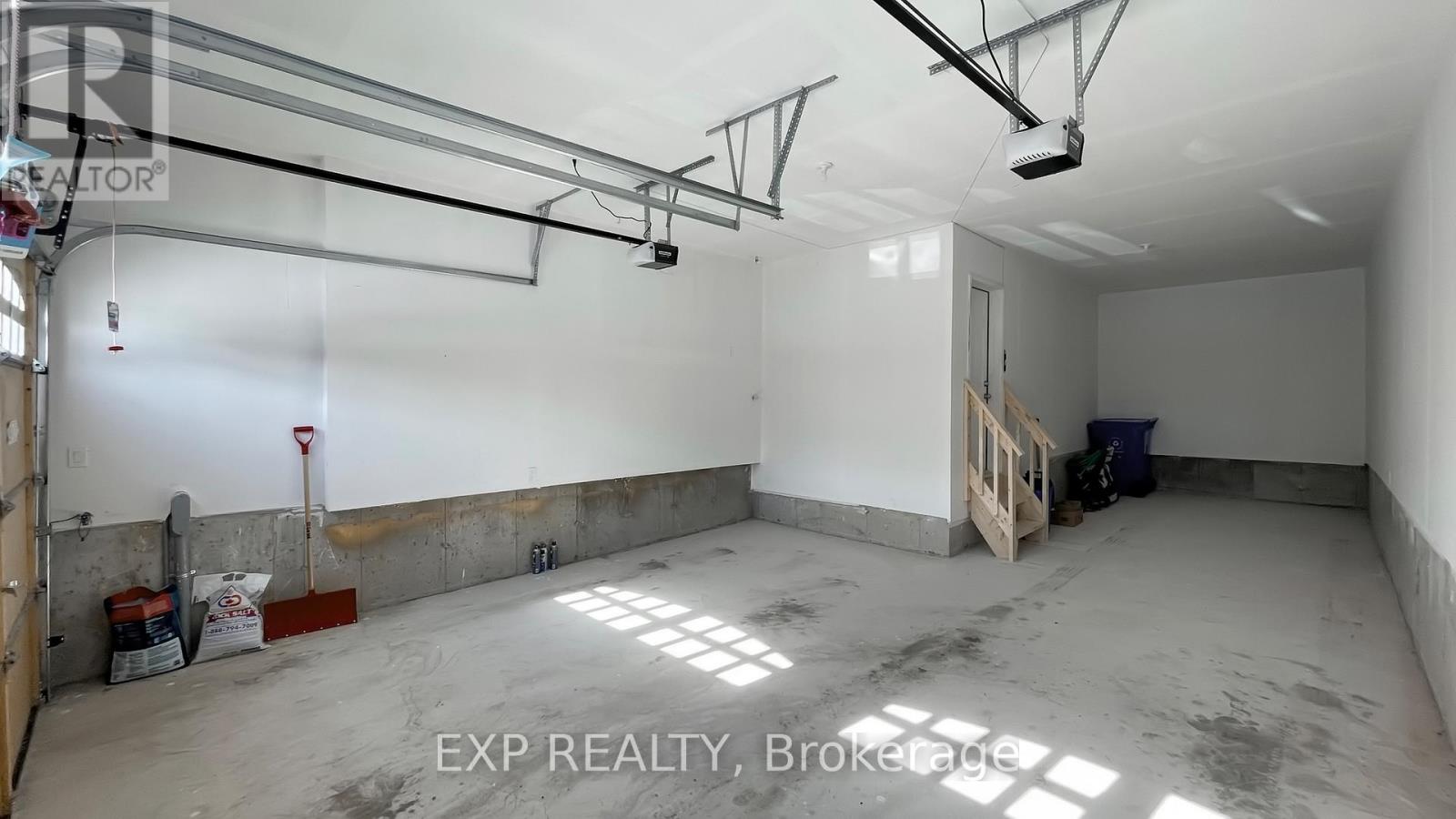 21 Fair Winds Lane, East Gwillimbury, Ontario  L9N 0V5 - Photo 45 - N12932820