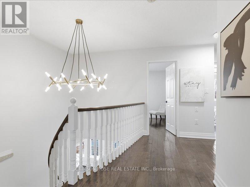 2355 Woodridge Way, Oakville, Ontario  L6H 6S3 - Photo 19 - W12932814