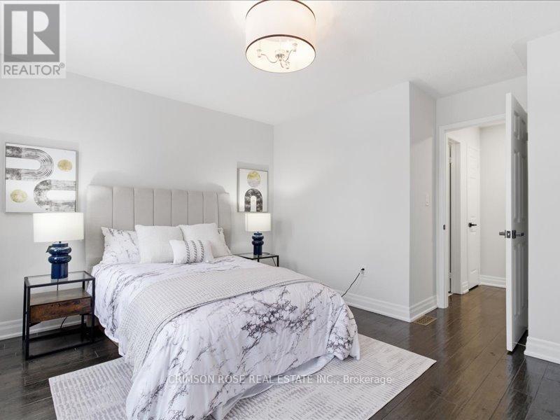 2355 Woodridge Way, Oakville, Ontario  L6H 6S3 - Photo 24 - W12932814