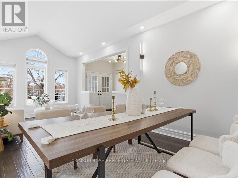 2355 Woodridge Way, Oakville, Ontario  L6H 6S3 - Photo 8 - W12932814