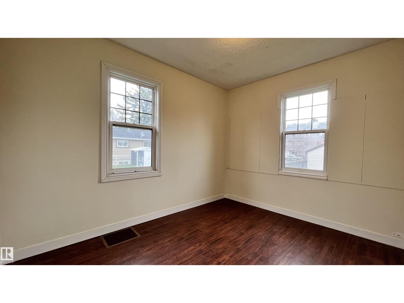 10839 109 St Nw, Edmonton, Alberta  T5H 3B9 - Photo 11 - E4478924