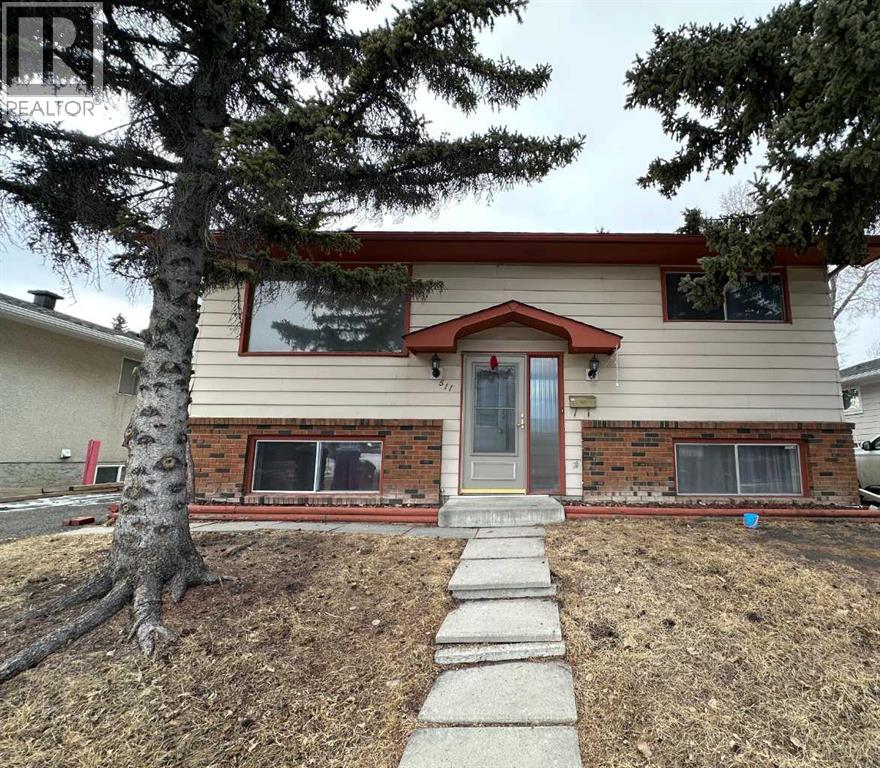 511 Sabrina Road Sw, Calgary, Alberta  T2W 1Y7 - Photo 1 - A2294903