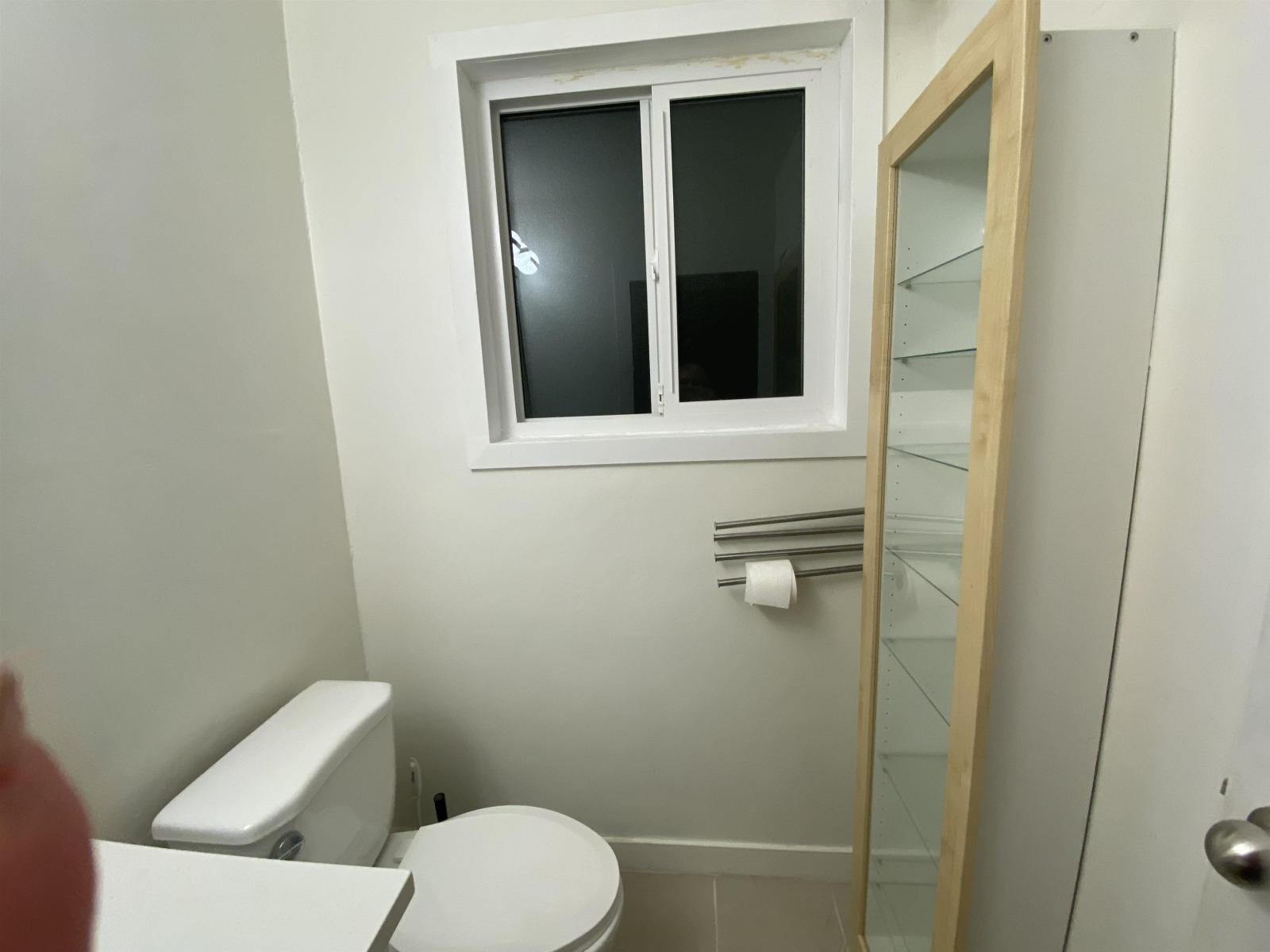 832 Habgood Street, White Rock, British Columbia  V4B 4W3 - Photo 11 - R3102339