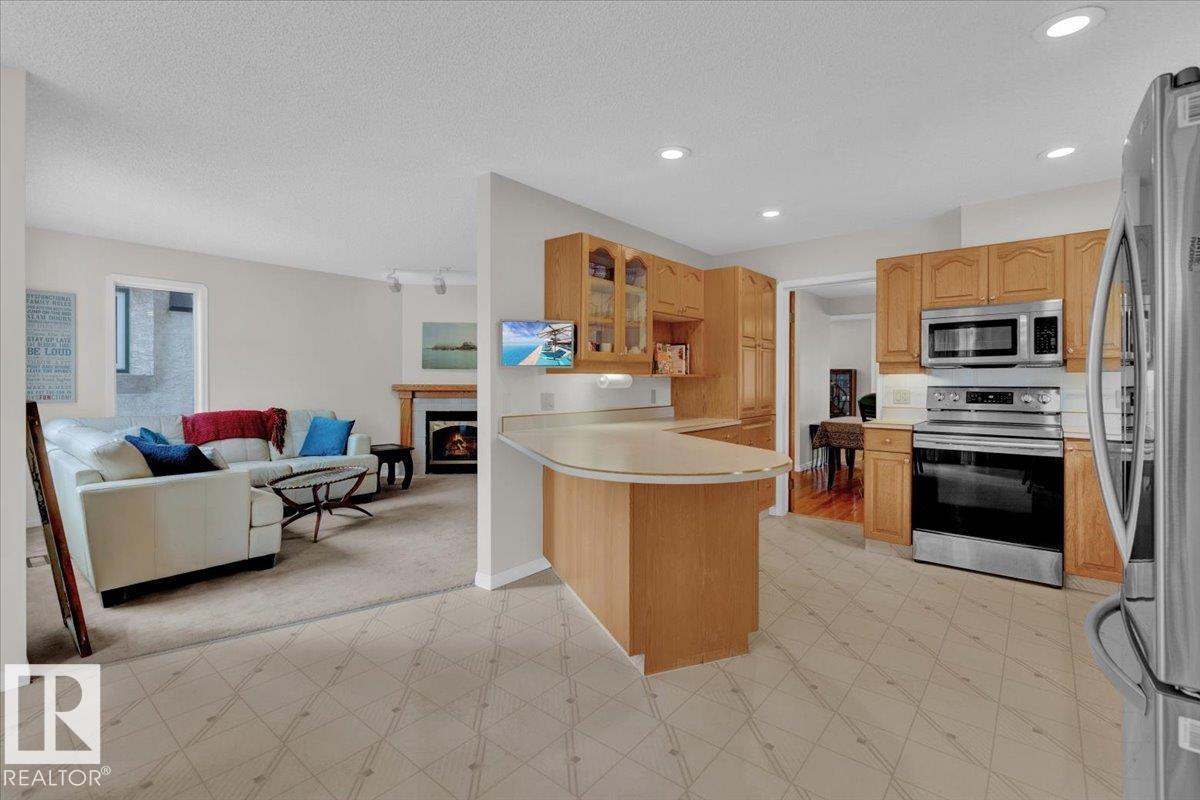 9615 101 St Nw, Edmonton, Alberta  T5K 0W7 - Photo 15 - E4479386