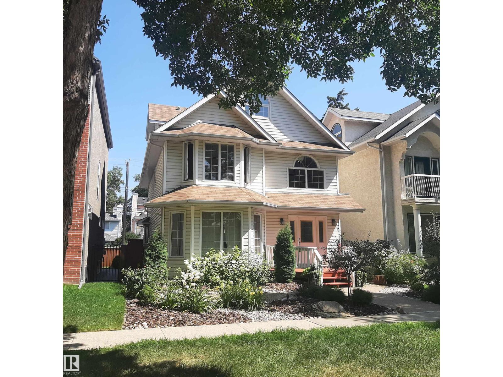 9615 101 St Nw, Edmonton, Alberta  T5K 0W7 - Photo 2 - E4479386