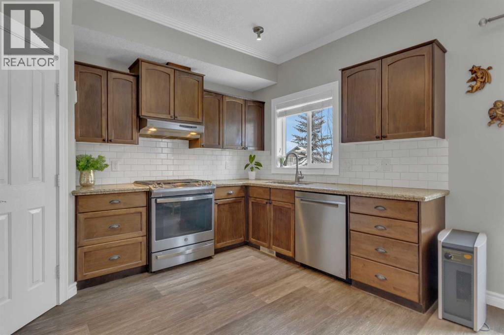 10 West Cedar Rise Sw, Calgary, Alberta  T3H 5G8 - Photo 15 - A2297241