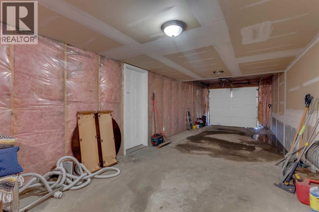 10 West Cedar Rise Sw, Calgary, Alberta  T3H 5G8 - Photo 29 - A2297241