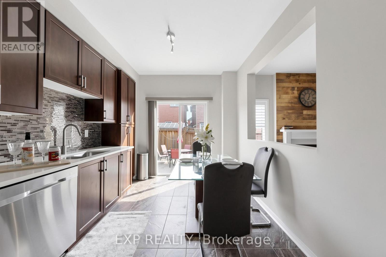 101 Cookview Drive, Brampton, Ontario  L6R 3T9 - Photo 14 - W12932824