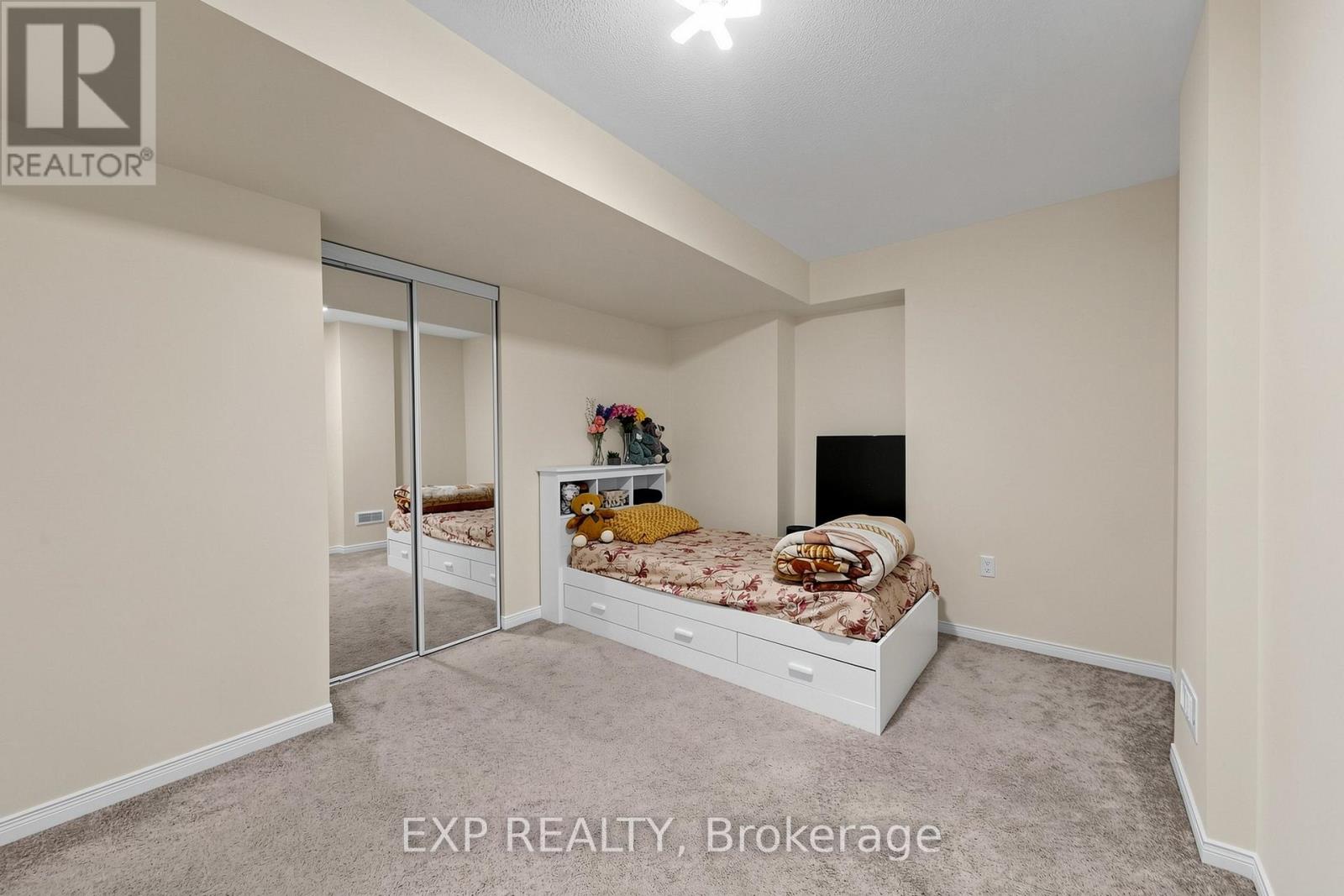 101 Cookview Drive, Brampton, Ontario  L6R 3T9 - Photo 40 - W12932824