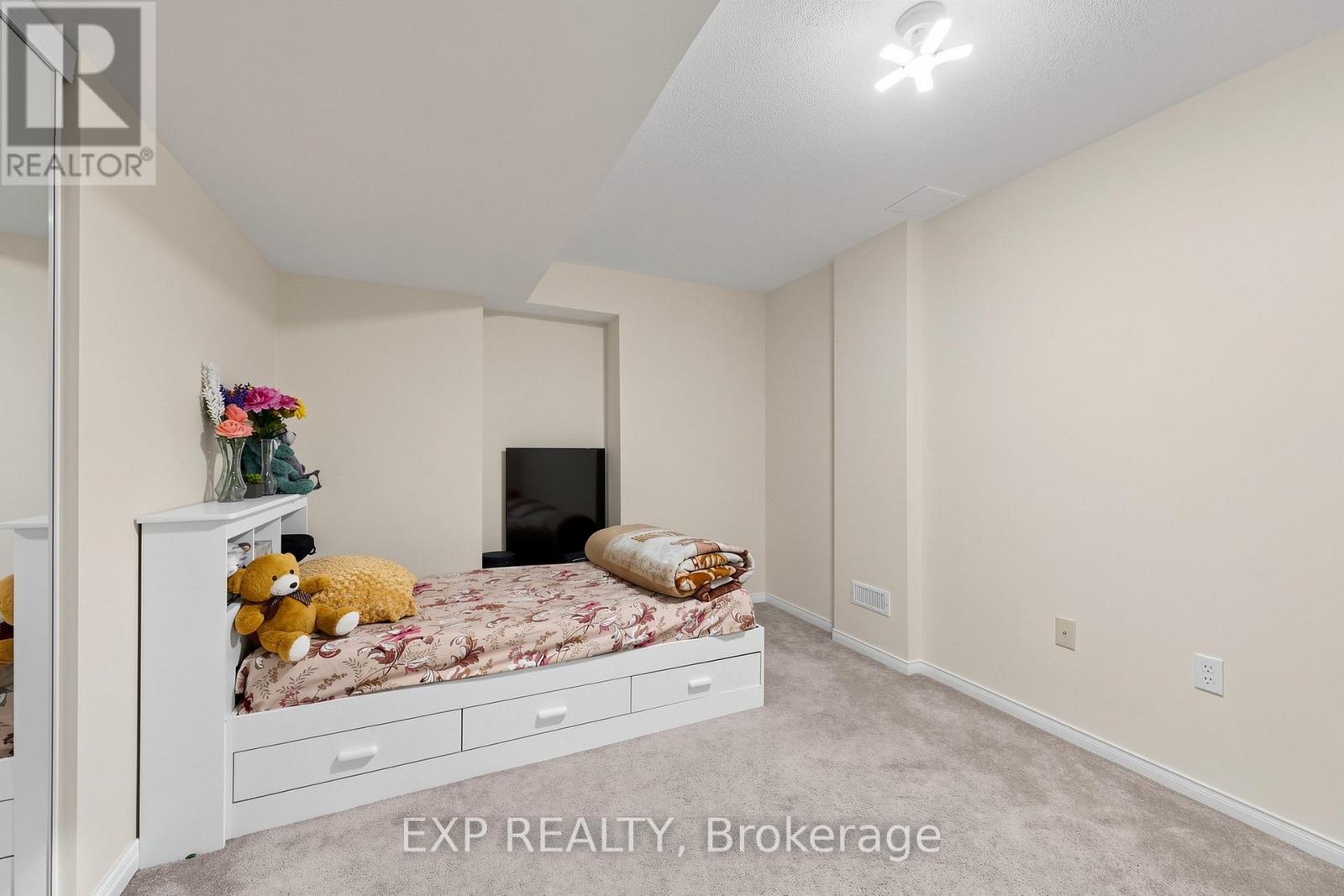 101 Cookview Drive, Brampton, Ontario  L6R 3T9 - Photo 39 - W12932824