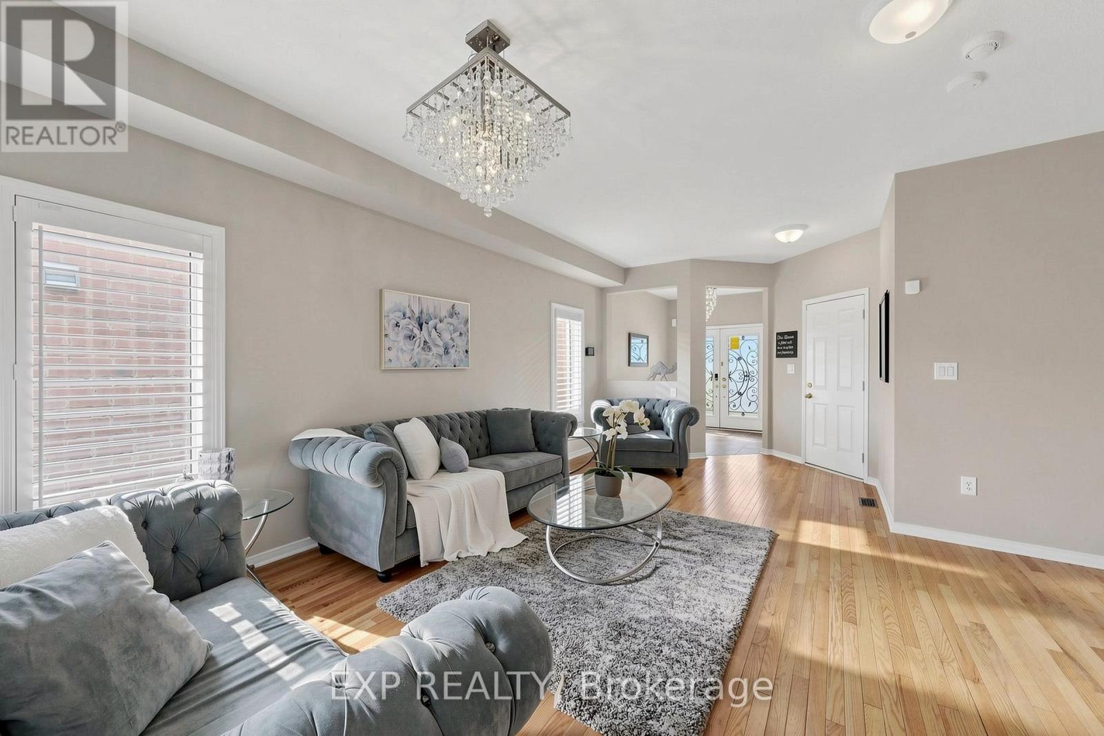 101 Cookview Drive, Brampton, Ontario  L6R 3T9 - Photo 7 - W12932824