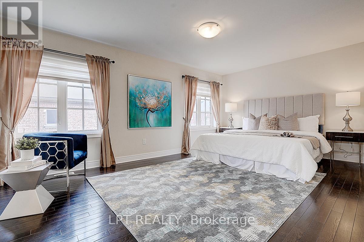 116 Dunlop Street, Richmond Hill, Ontario  L4C 0X1 - Photo 20 - N12932826