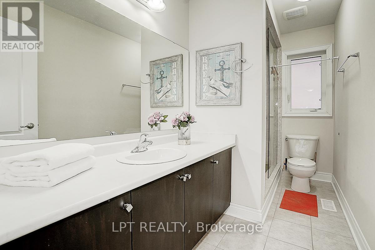 116 Dunlop Street, Richmond Hill, Ontario  L4C 0X1 - Photo 23 - N12932826