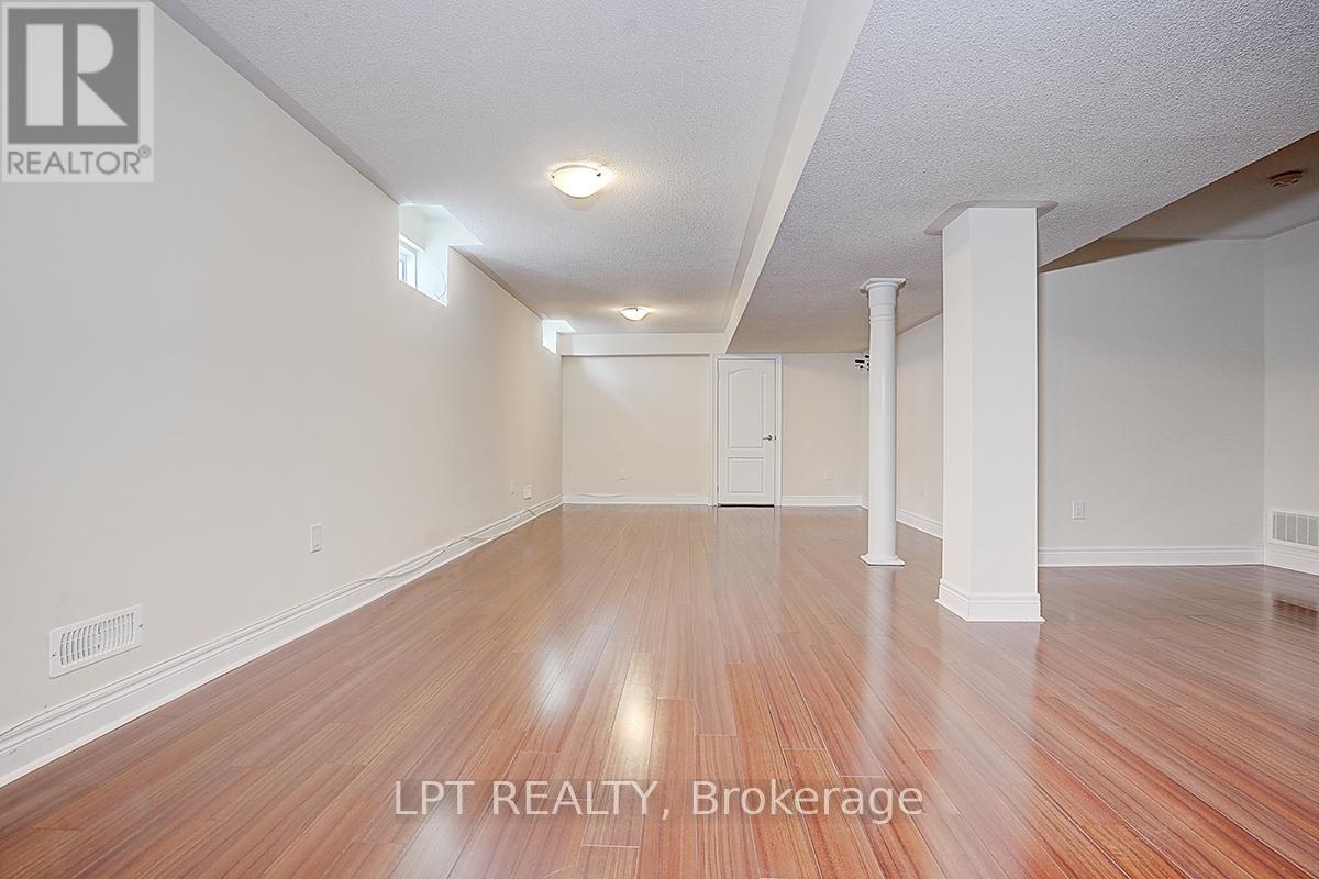 116 Dunlop Street, Richmond Hill, Ontario  L4C 0X1 - Photo 33 - N12932826