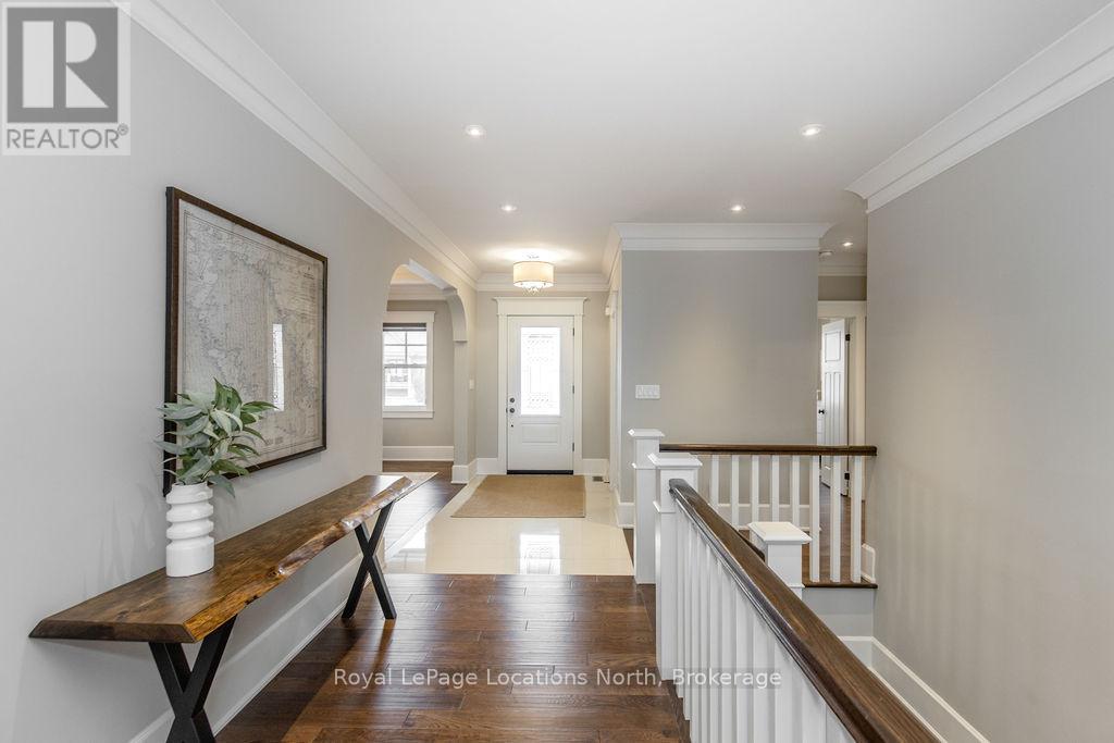 93 Stanley Street, Collingwood, Ontario  L9Y 0G3 - Photo 3 - S12932574