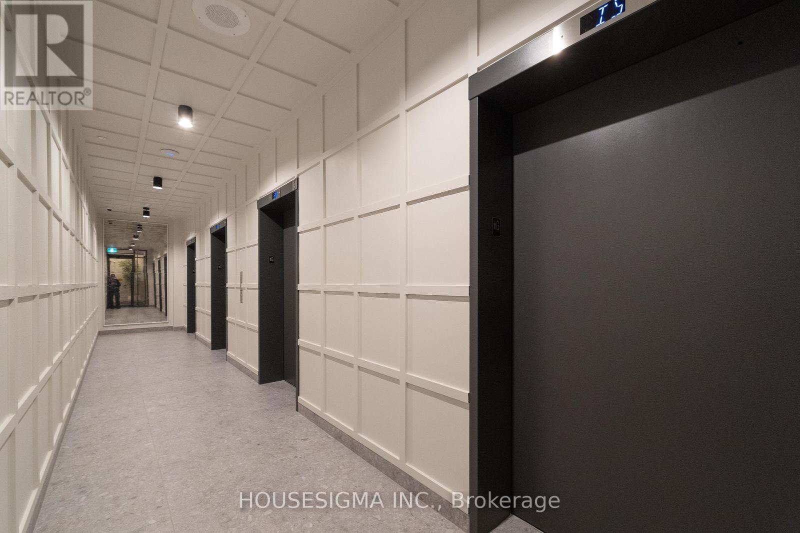 3007 - 180 Front Street E, Toronto, Ontario  M5A 0A9 - Photo 4 - C12932836