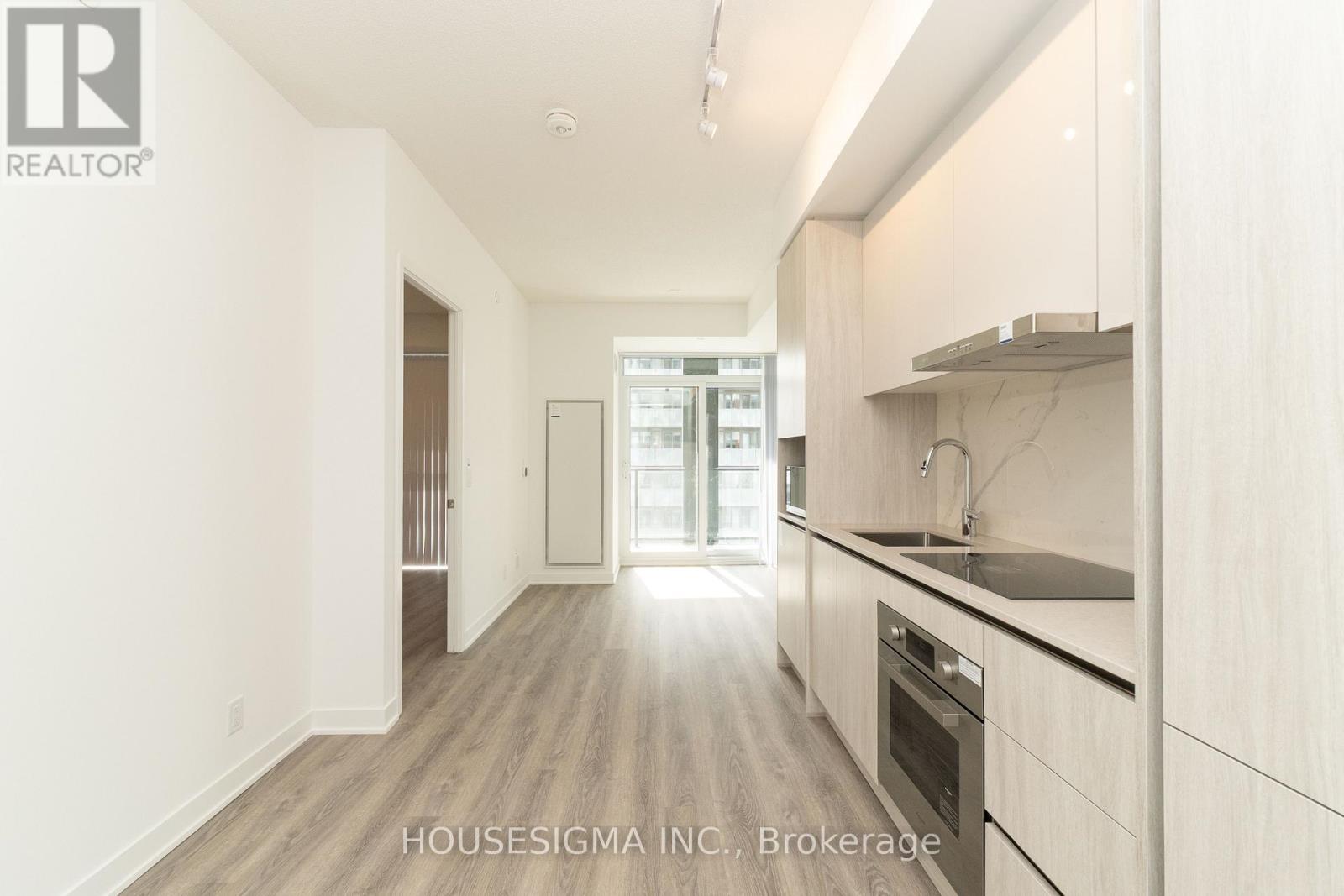 3007 - 180 Front Street E, Toronto, Ontario  M5A 0A9 - Photo 9 - C12932836