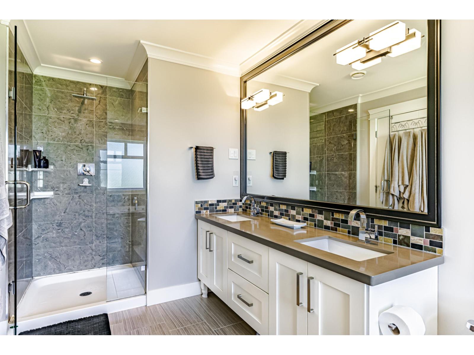 17393 2 Avenue, Surrey, British Columbia V3Z 6R9 - Photo 17 - R3102199